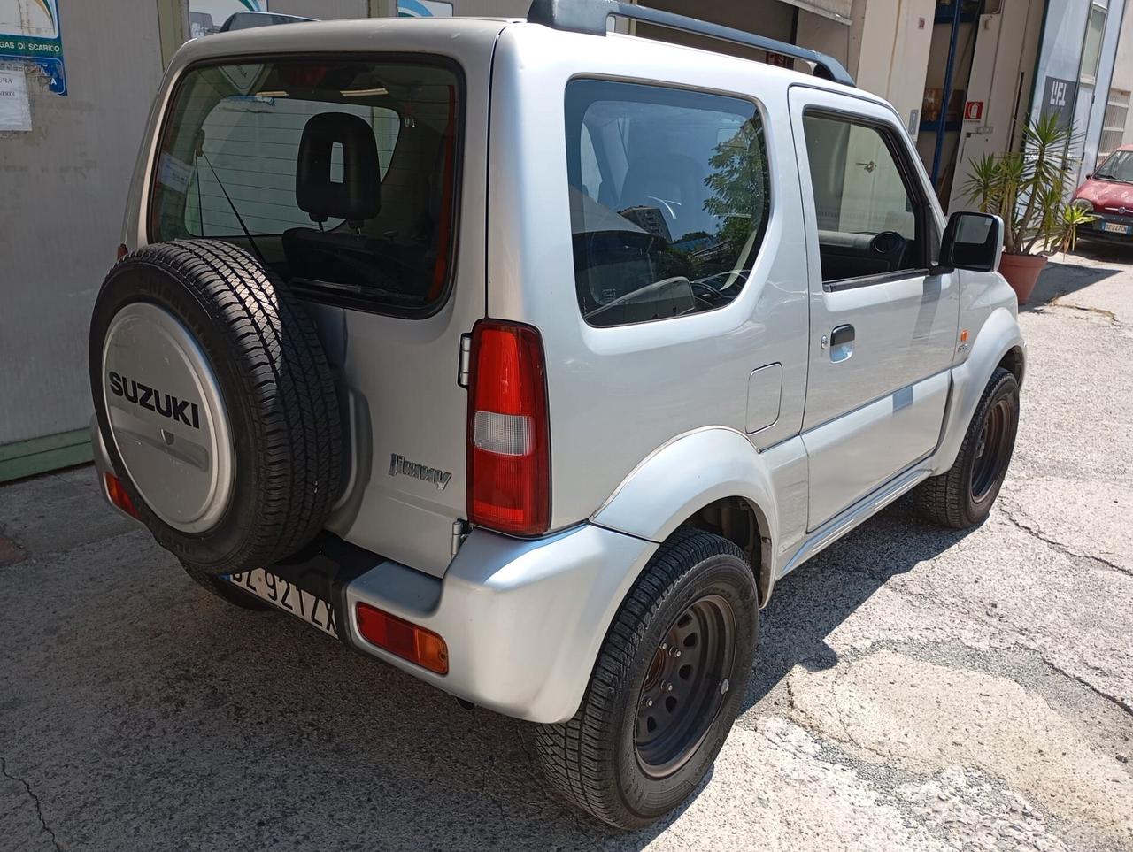 Suzuki Jimny 1.5 DDiS cat 4WD JLX-2010