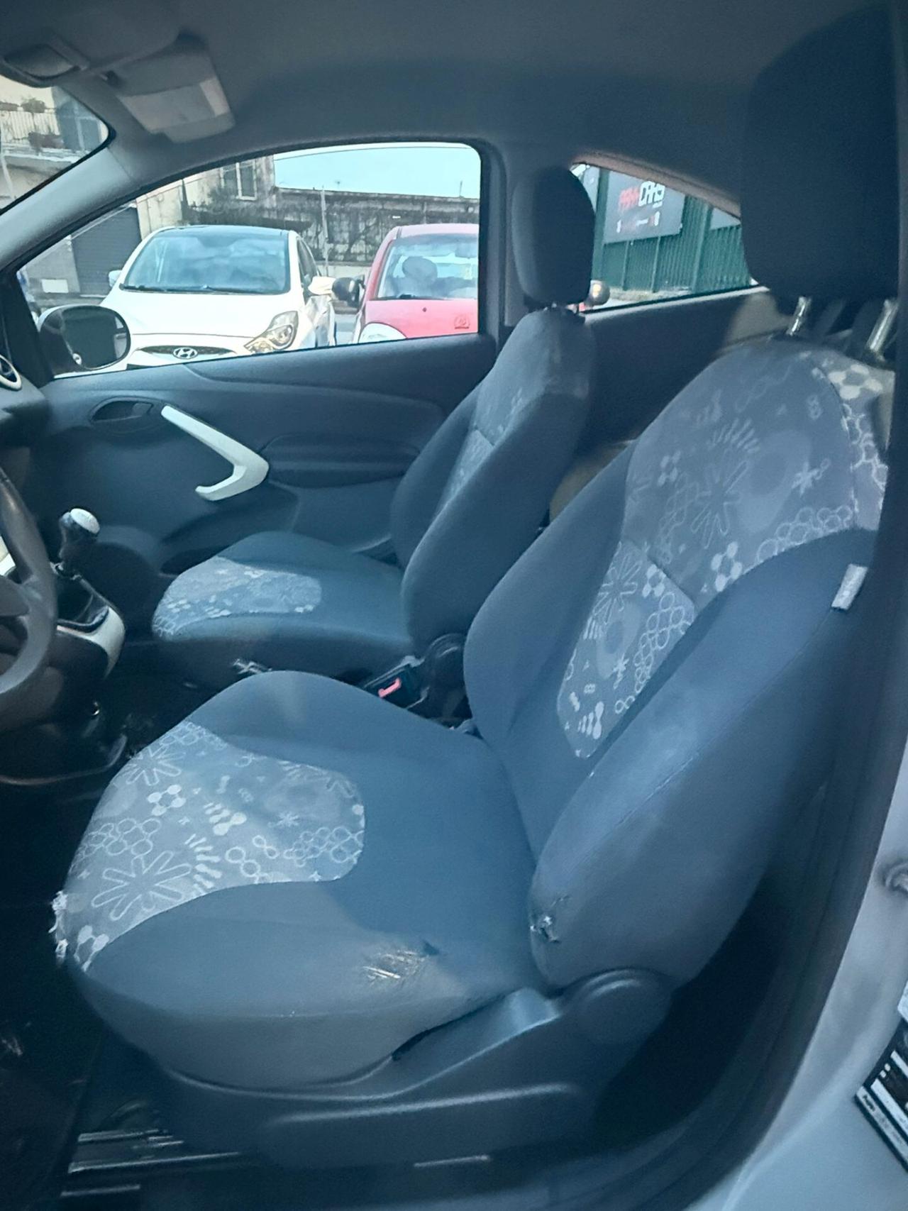 Ford Ka 1.3 TDCi 75CV Titanium