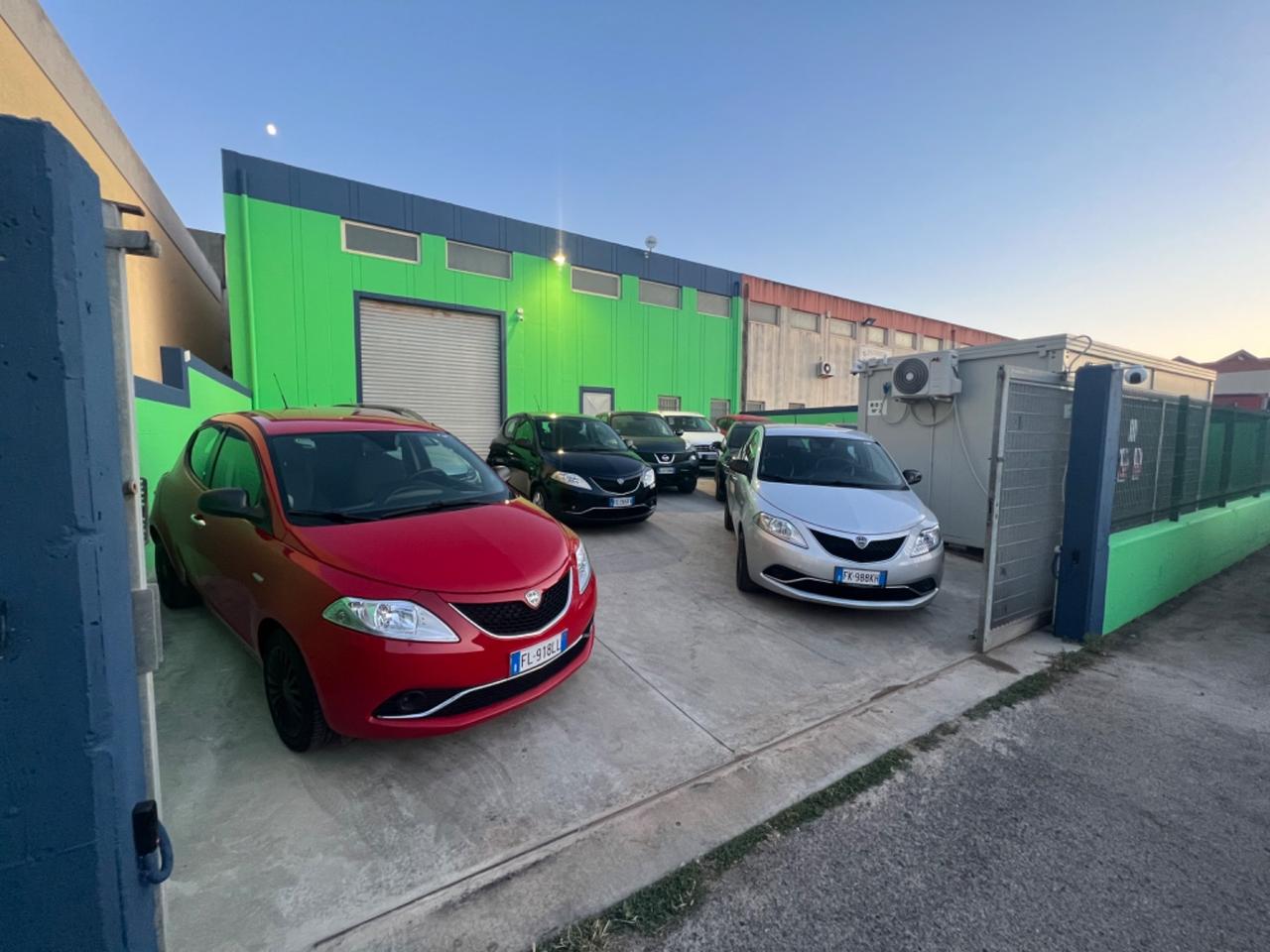 Lancia Ypsilon 1.2 69 CV 5 porte Silver