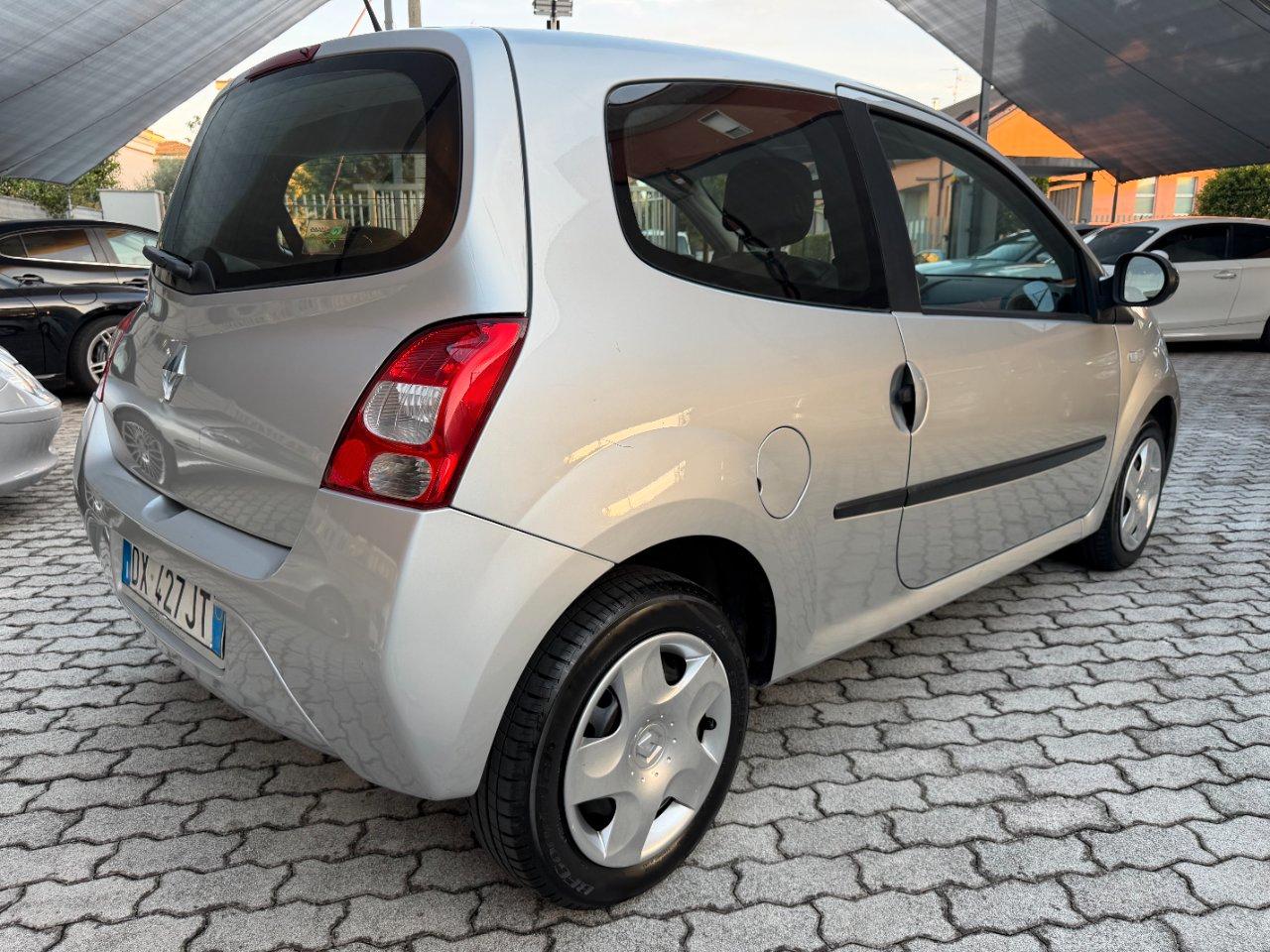 Renault Twingo 1.2 Le Iene 60cv IDONEA NEOPATENTATI