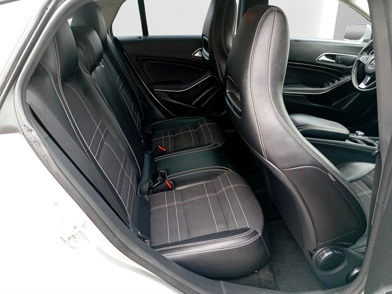 Mercedes-benz CLA 200 d S.W. Automatic SPORT RETROCAMERA