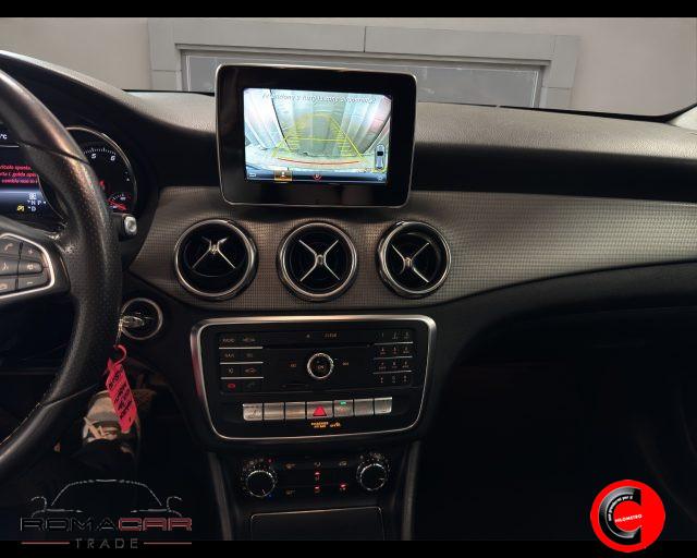 MERCEDES-BENZ GLA 180 Business