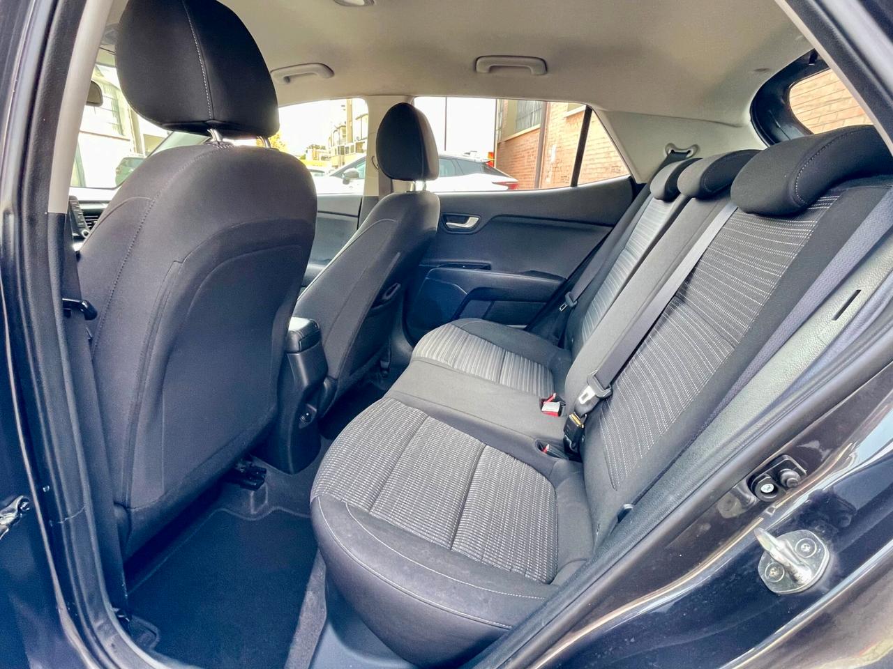 Kia Stonic 1.4 Benzina 100 CV- UNICO PROPRIETARIO- TAGLIANDATA 02/2026