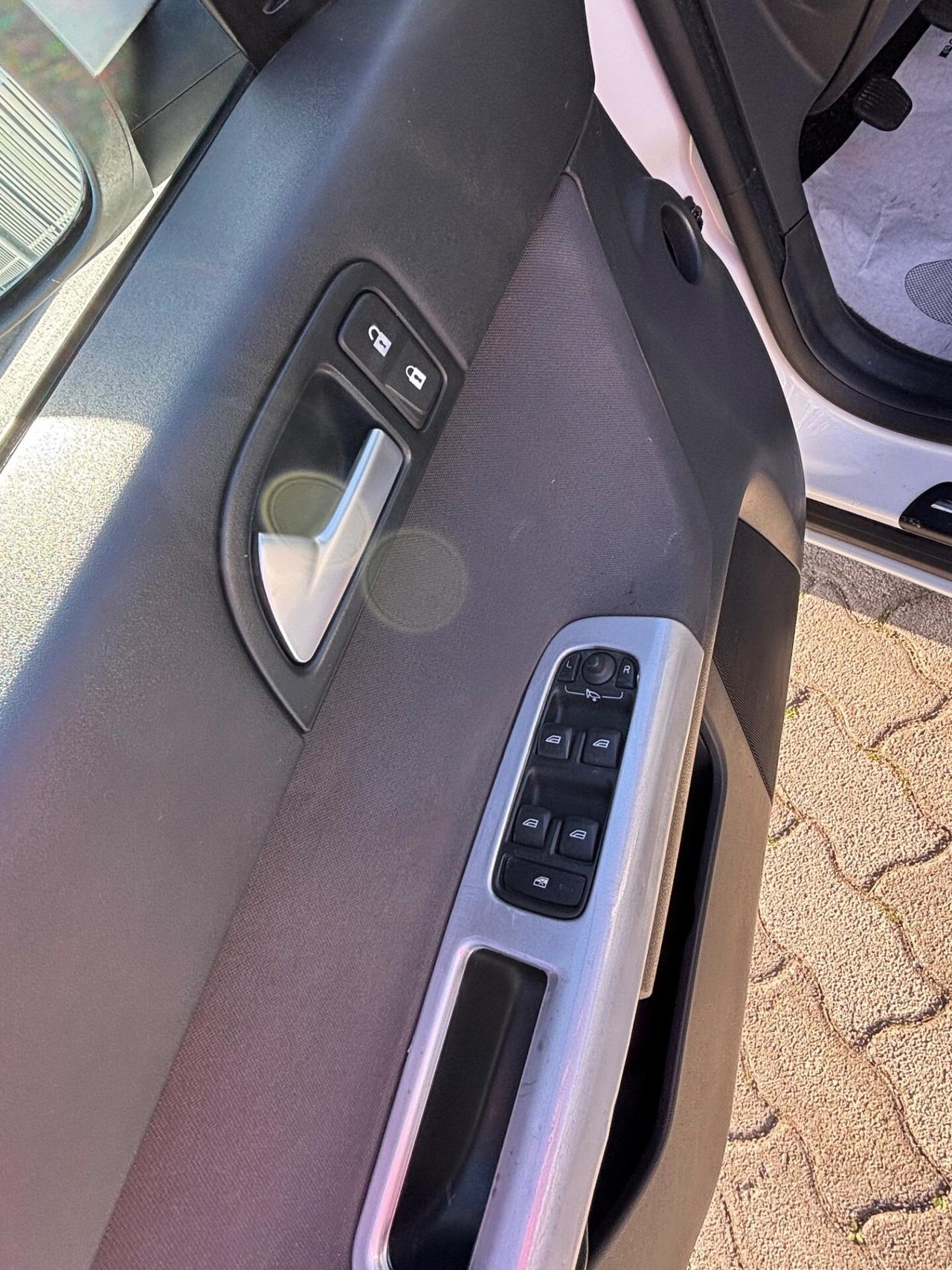 Volvo V50 D4 R-design