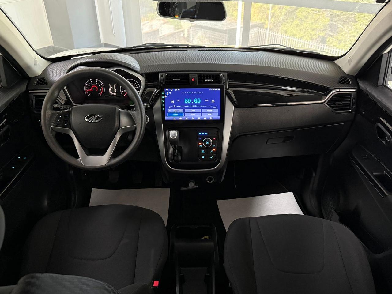 Mahindra KUV100 K6+ 1.2 VVT #6992