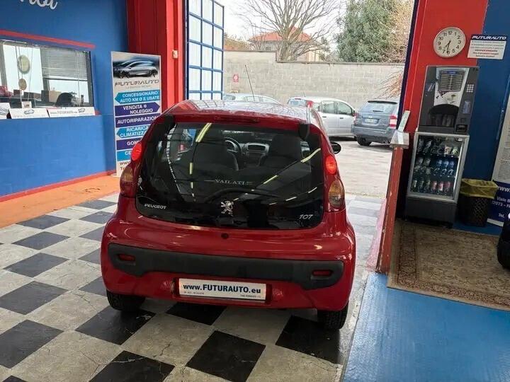 Peugeot 107 1.0 68CV 3p. Sweet Years