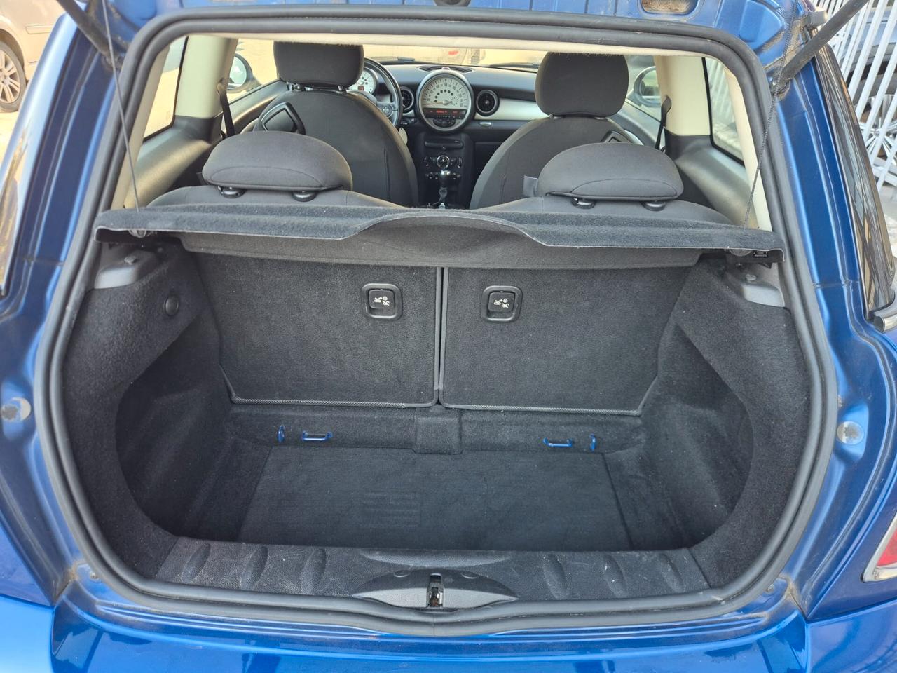 Mini 1.6 16V One (55kW)