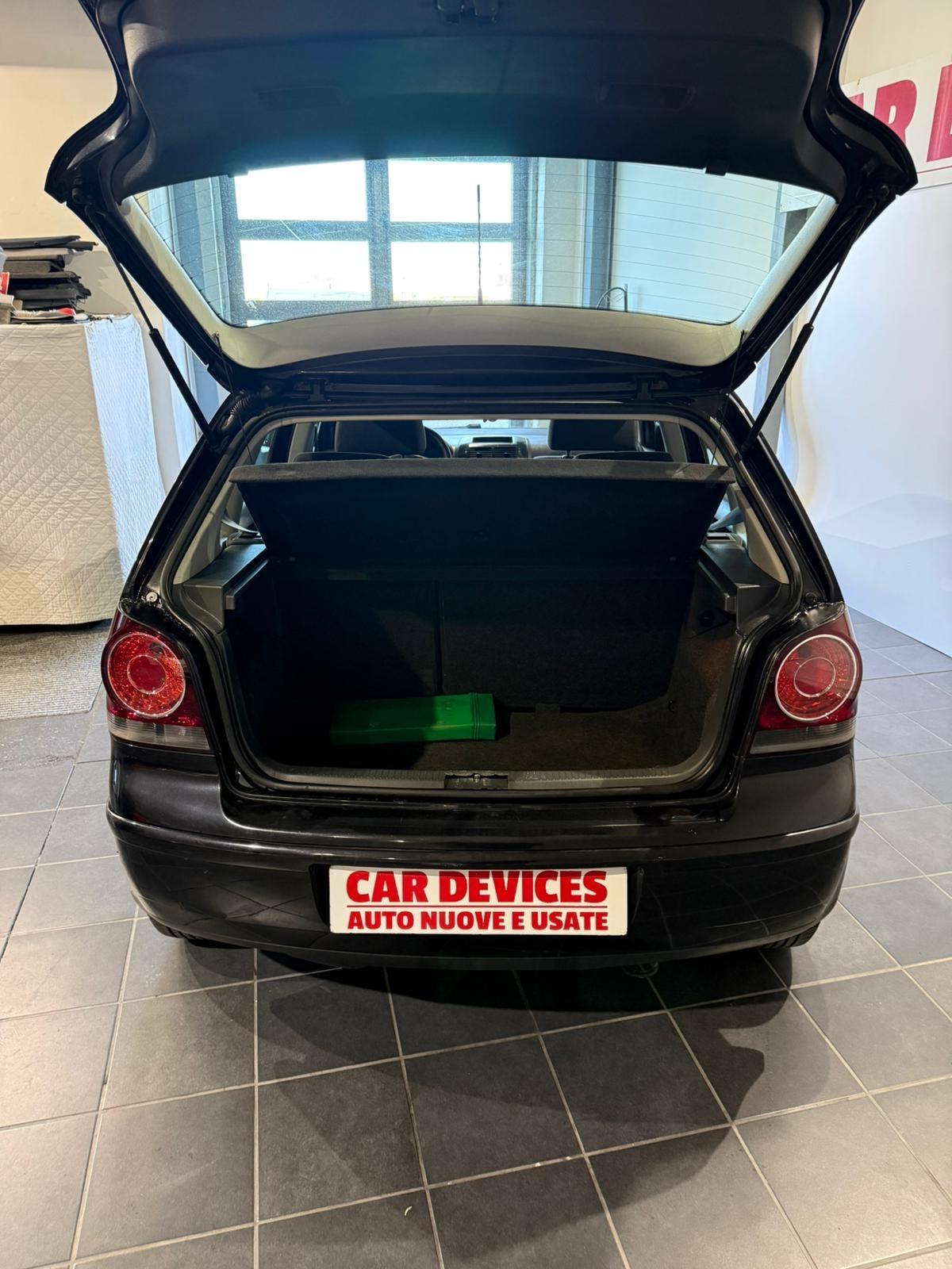 Volkswagen Polo 1.4 -NEOPATENTATI