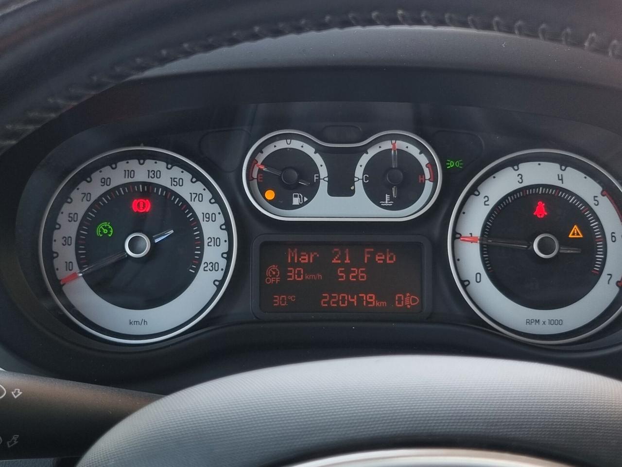Fiat 500L 2012 1.3 mjt Lounge 85cv