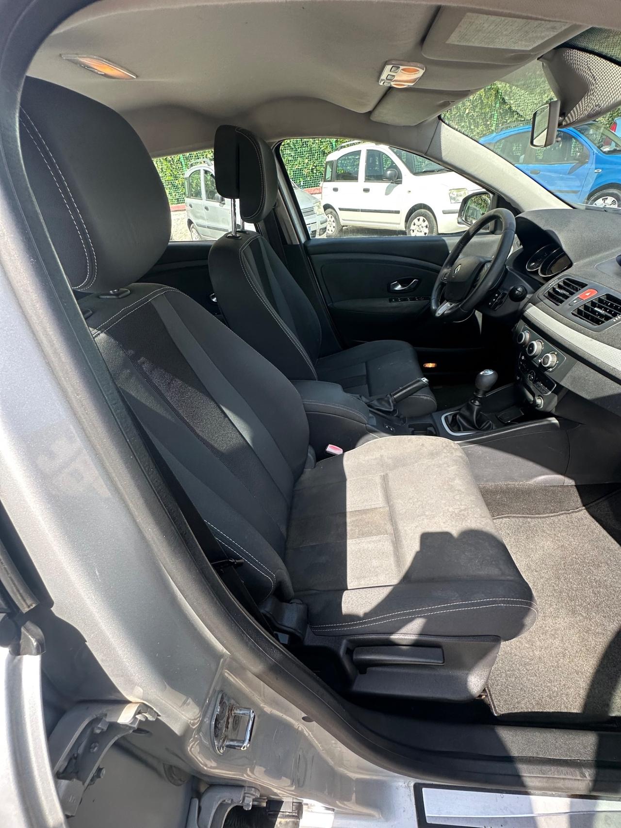 Renault Megane Mégane 1.5 dCi 110CV SporTour Confort
