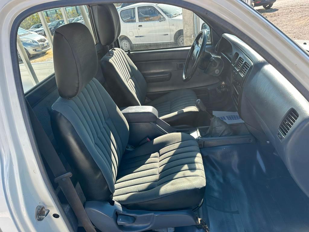 TOYOTA Hilux hi-lux 2.5 d-4d