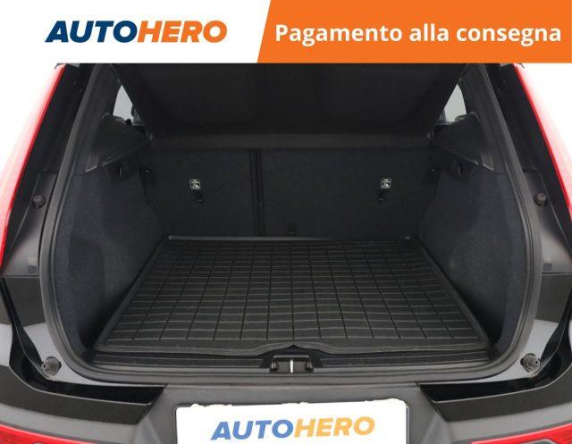 VOLVO XC40 T3 Geartronic Momentum Core