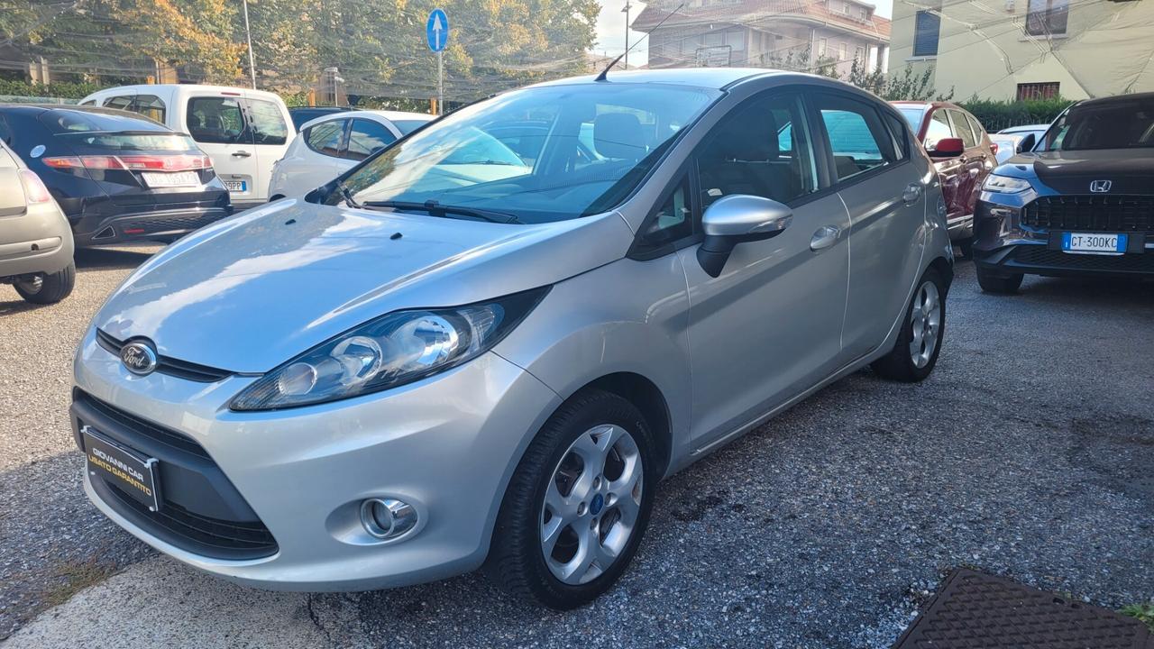 Ford Fiesta 1.4 DIESEL EURO 5B..ADATTA AI NEOPATENTATI..