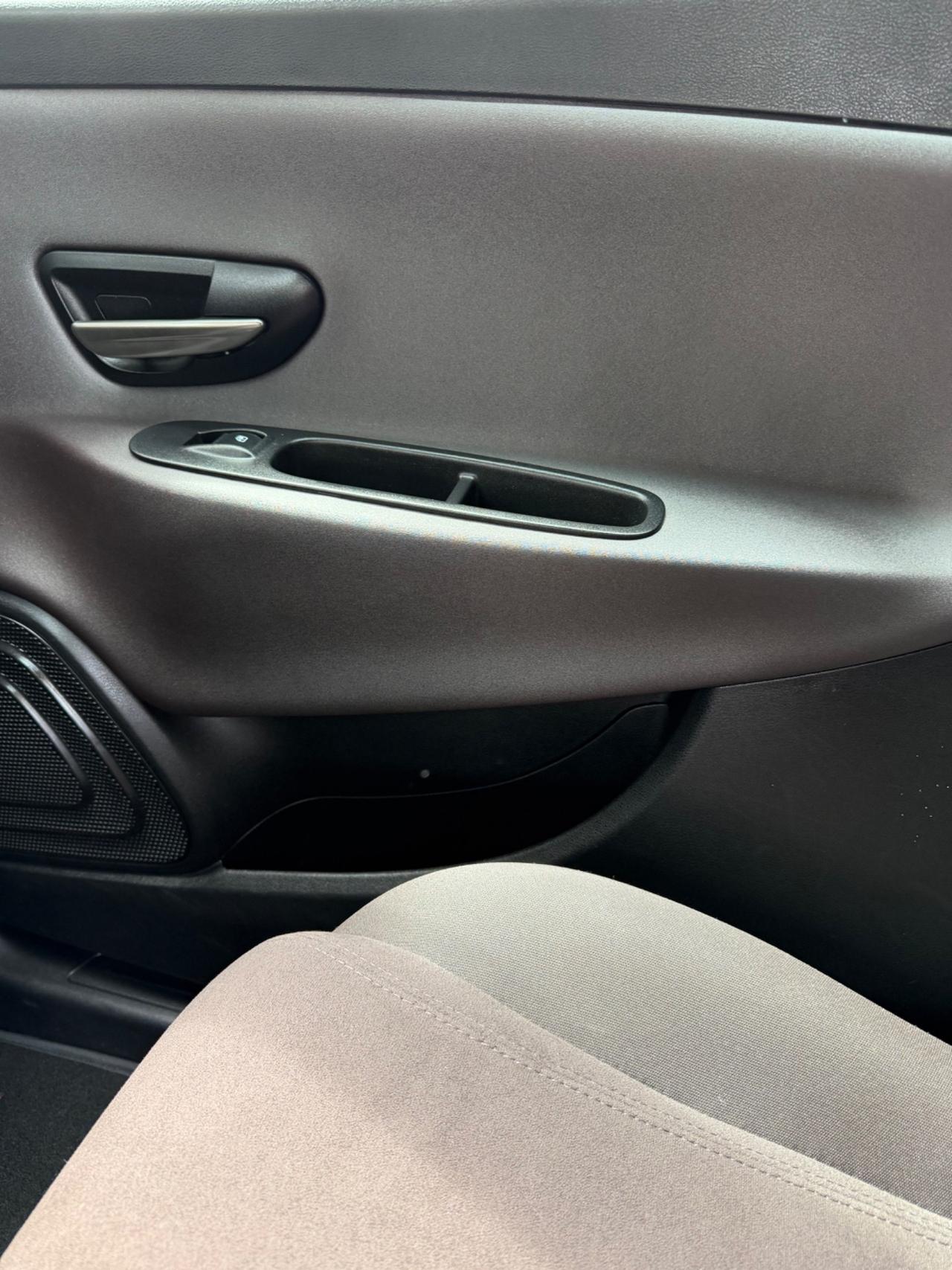 Lancia Ypsilon 1.3 MJT 95 CV GARANZIA 12 MESI