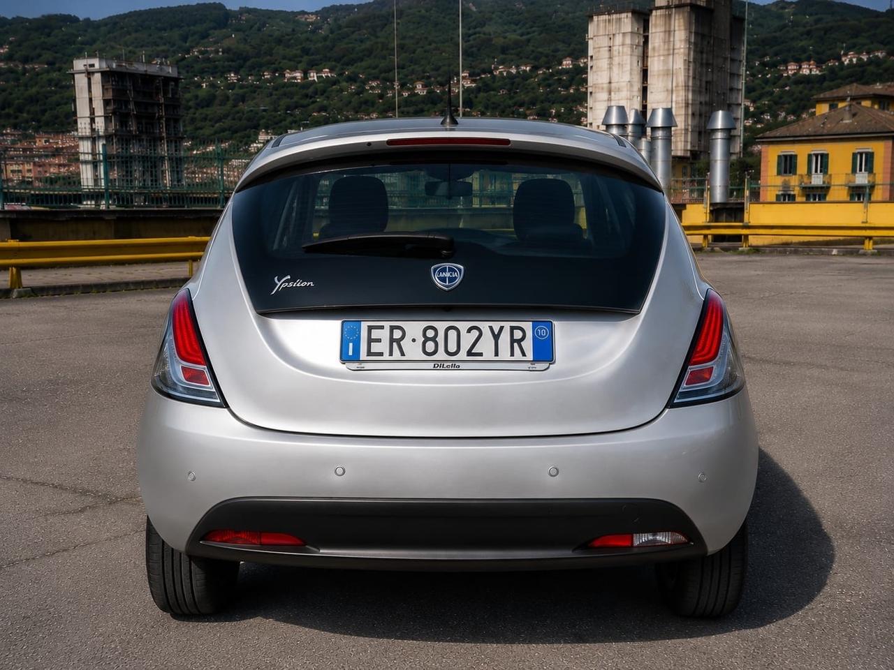 Lancia Ypsilon 1.2 69 CV 5 porte Platinum - Unico Proprietario-