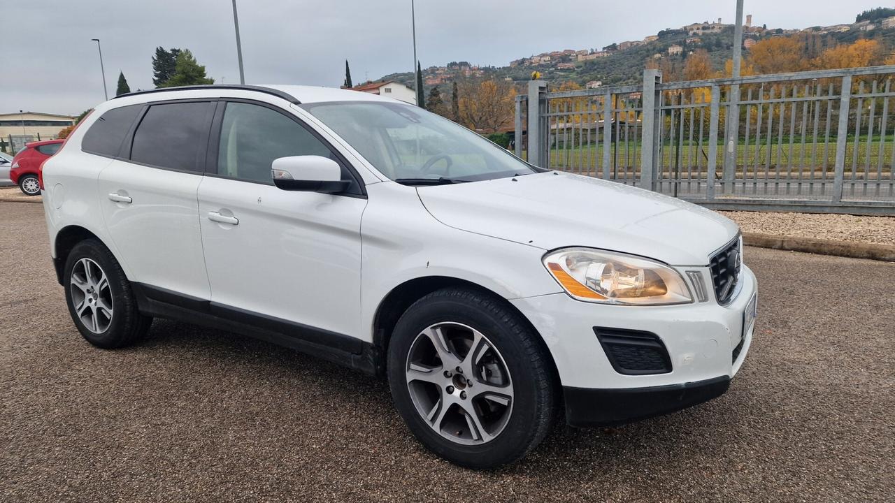 Volvo XC 60 XC60 D3 Geartronic Kinetic