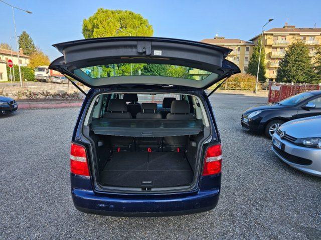 VOLKSWAGEN Touran 2.0 16v 140cv TDI Highline -7 POSTI-"LEGGERE NOTE"