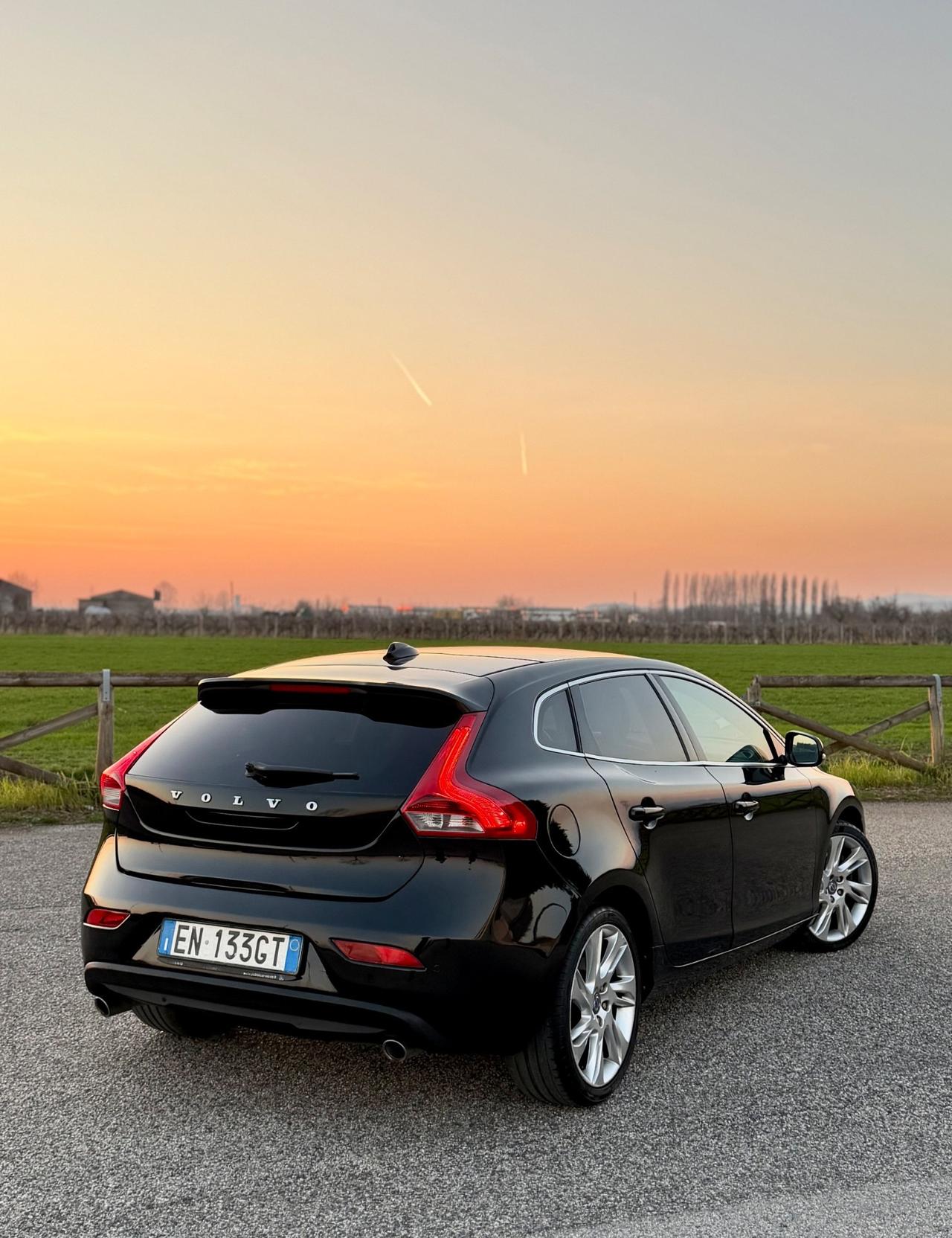 Volvo V40 D3 Geartronic Summum