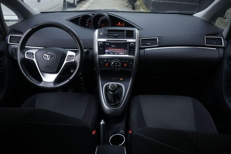 Toyota Verso Toyota Verso 1.6 D-4D Style 7 posti 82KW ANNO 2014