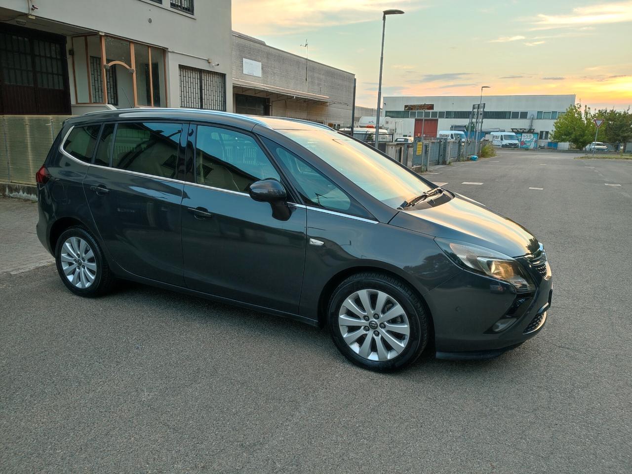 OPEL ZAFIRA 2014 1.6METANO COSMO 7POSTI NUOVA