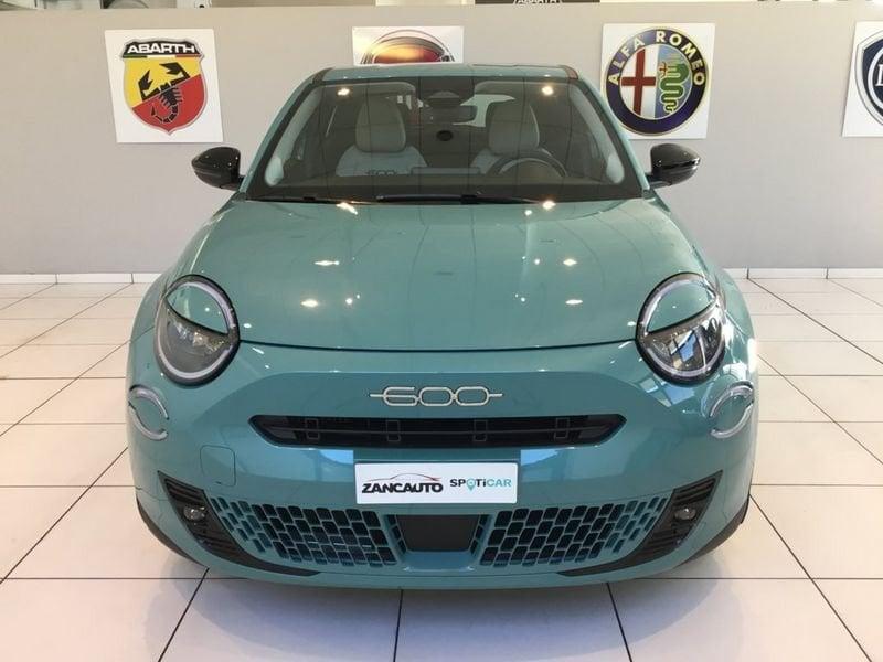 FIAT 600 600 Hybrid 145 CV DCT MHEV Icon MY24 + EXTRA