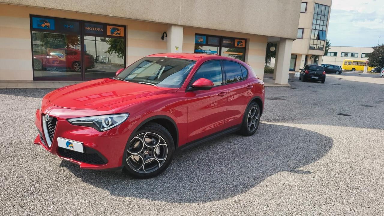 Alfa Romeo Stelvio 2.2 Turbodiesel 160 CV AT8 RWD Business