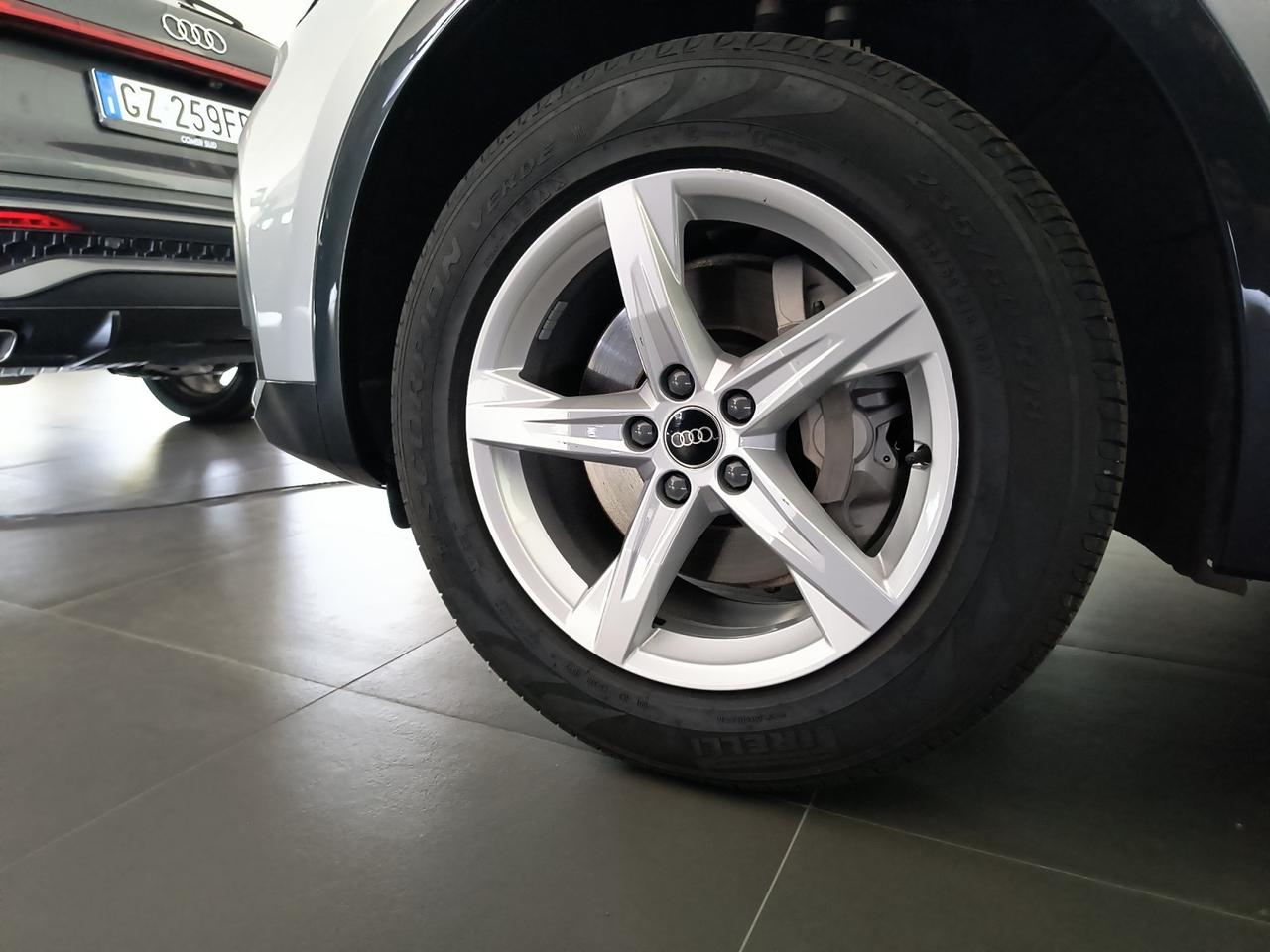 AUDI Q5 II 2020 - Q5 40 2.0 tdi mhev 12V Business quattro s-tronic
