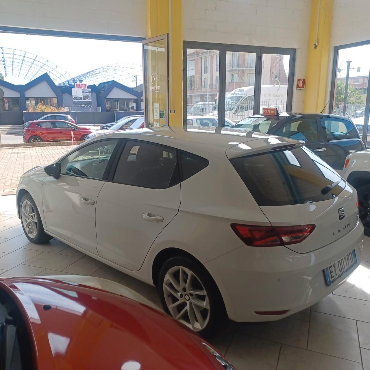 REGOLARMENTE TAGLIANDATA LEON 1.6 TDI PERFETTA