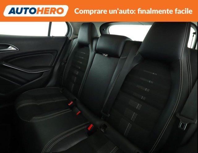 MERCEDES-BENZ GLA 180 d Sport