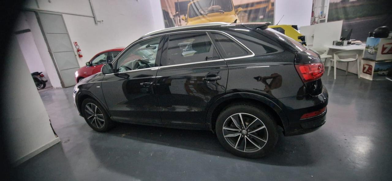Audi Q3 2.0 TDI 150 CV quattro S-Tronic S-Line