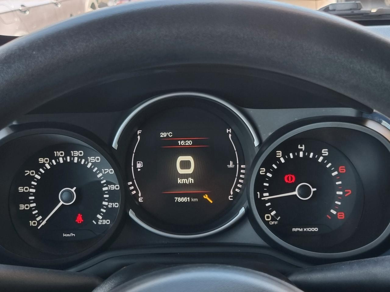 Fiat 500L 1.4 95 CV S&S 120°