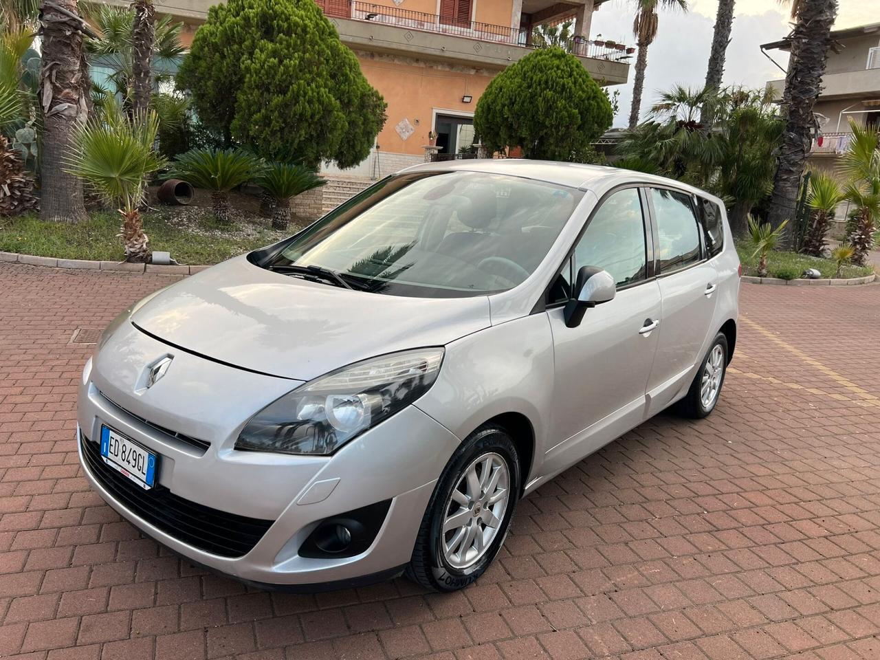 Renault Scenic Scénic 1.9 dCi 130CV Luxe