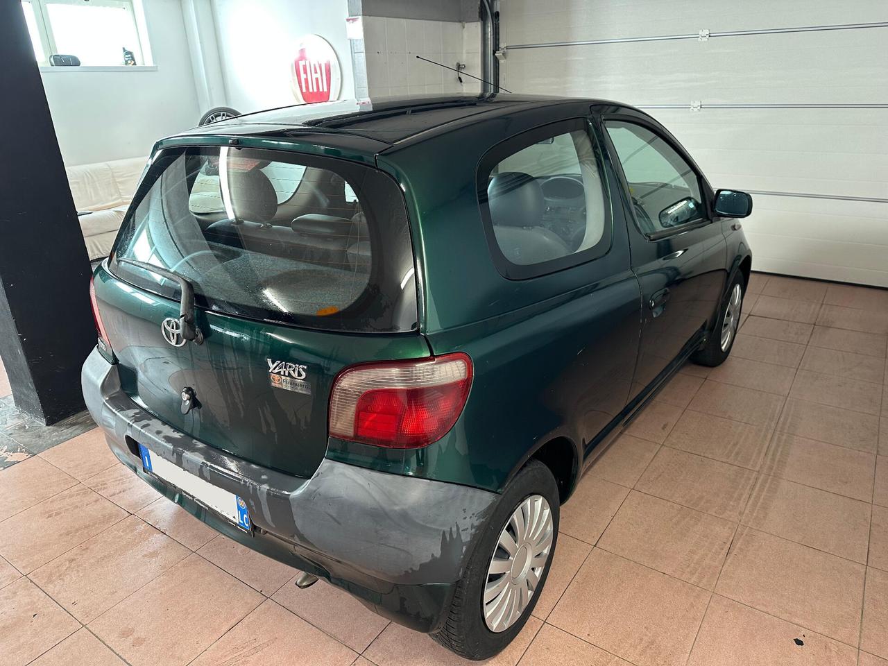 Toyota Yaris 1.0 BENZ NEOPATENTATI