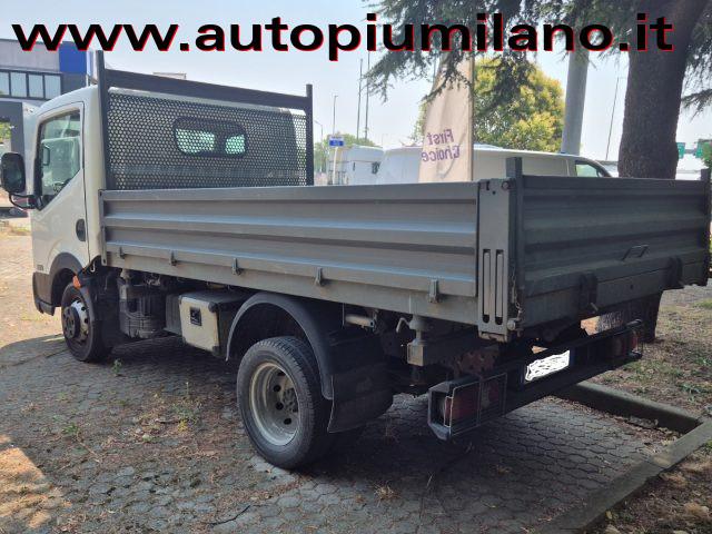 NISSAN Cabstar 35.13 2.5 TDI 130CV PC- RIBALTABILE TRILATERALE