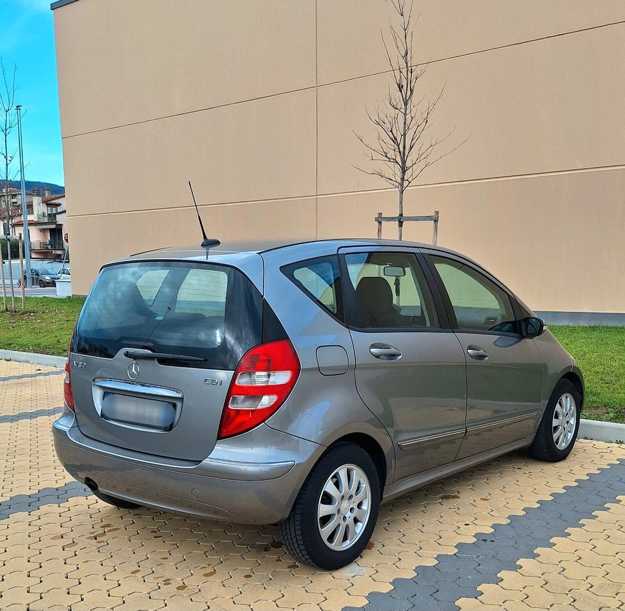 Mercedes-benz B 180 D Unipropr.