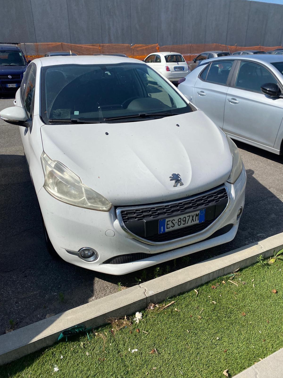 IN ARRIVO Peugeot 208 1.4 HDi 68 CV 5 porte Active