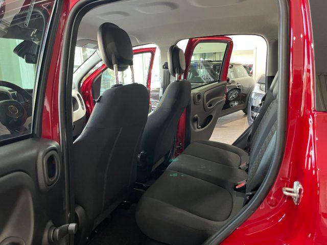FIAT Panda 1.0 CROSS Hybrid Pandina
