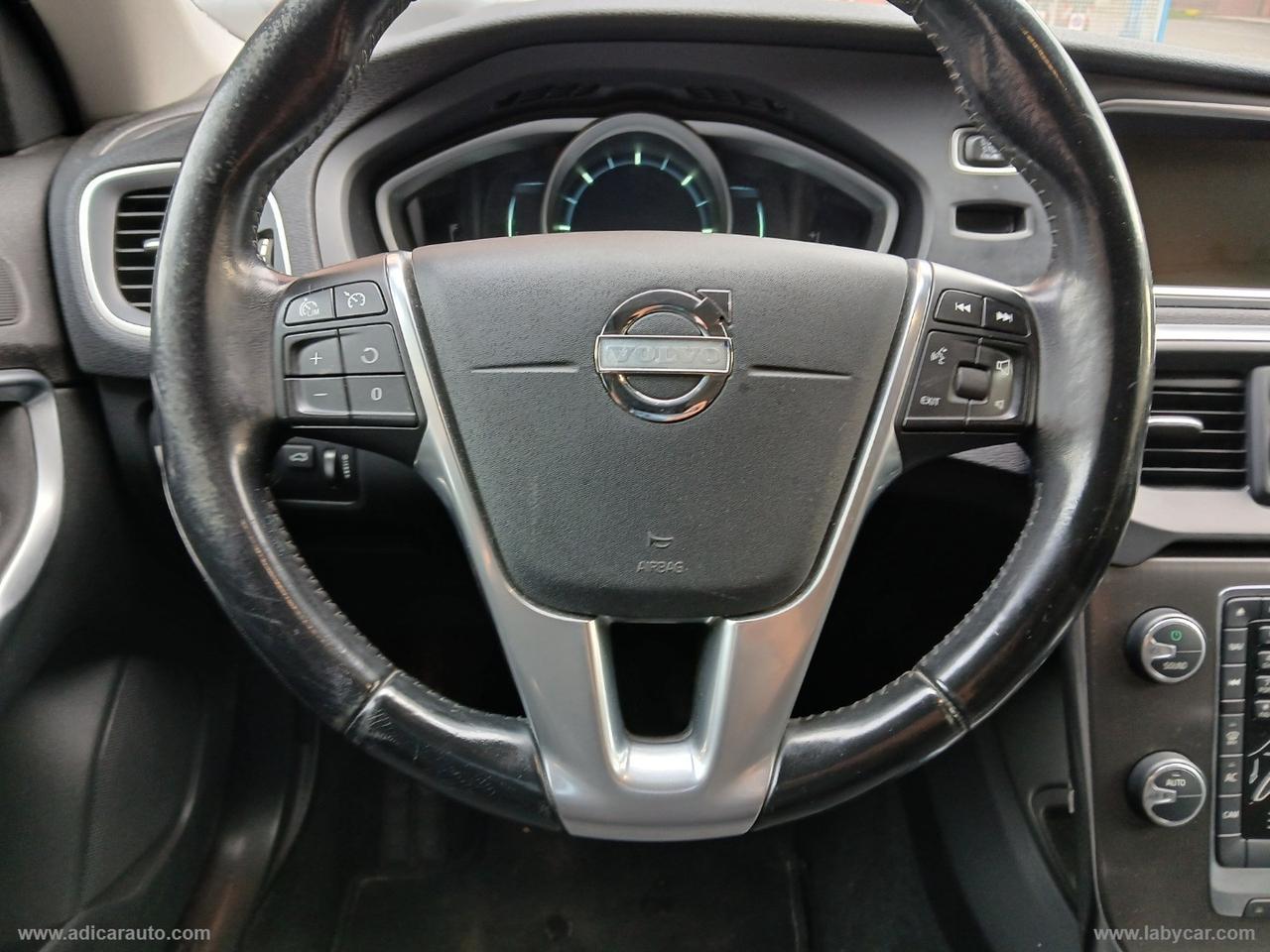 VOLVO V40 Cross Country D2 1.6 Kinetic