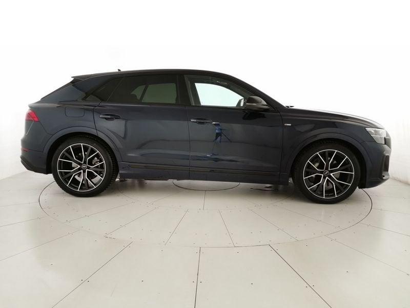 Audi Q8 3.0 tdi mhev S line edition quattro 286cv tiptronic