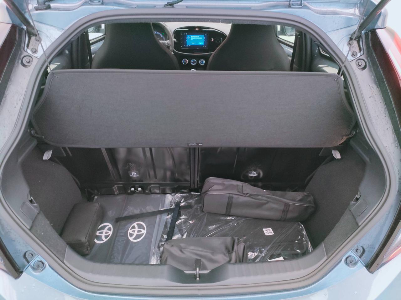 TOYOTA Aygo X 1.0B ACTIVE MT - MY24