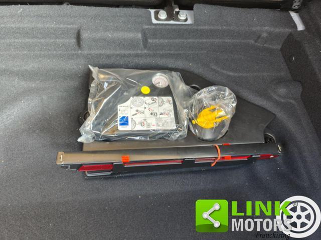 MERCEDES-BENZ A 180 Premium