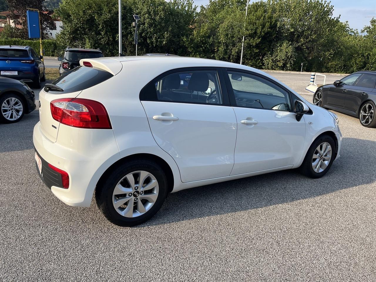 KIA RIO 1200 CRDI 75 CV ACTIVE