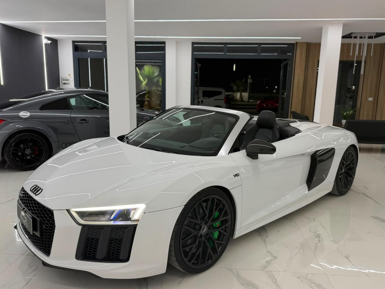 Audi R8 Spyder 5.2 FSI quattro S tronic