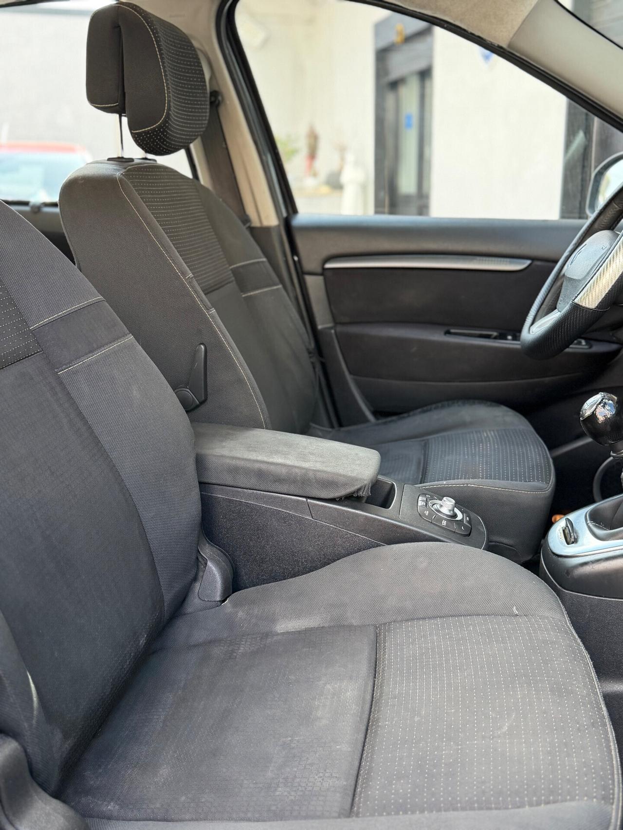 Renault Scenic Scénic X-Mod 1.5 dCi 110CV Luxe