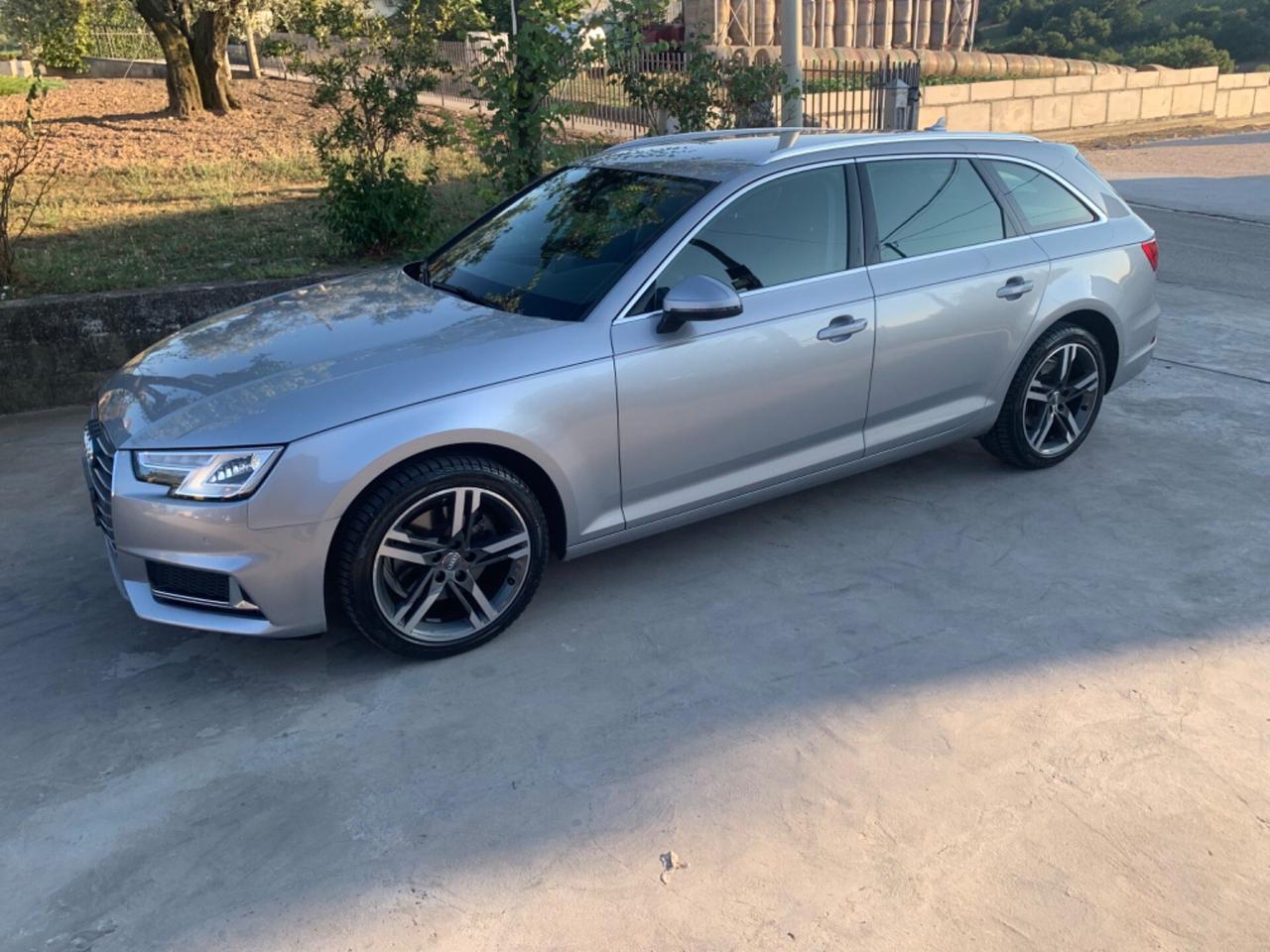 Audi A4 Avant 2.0 TDI 150 CV S tronic Business Sport
