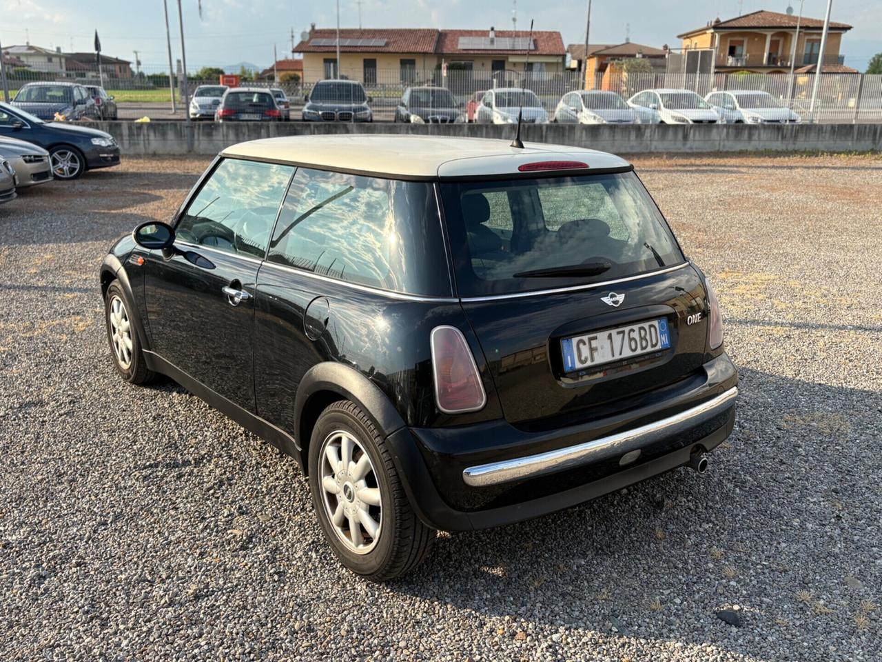 MINI ONE 1.6 BENZINA NEOPATENTATI