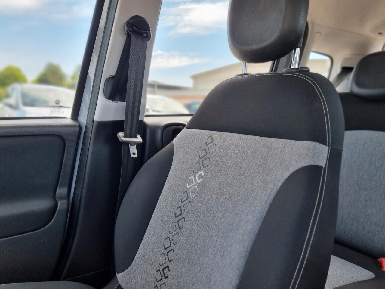 Fiat Panda 1.2 Lounge 5 posti