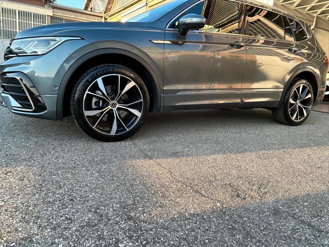 Volkswagen Tiguan Allspace Tiguan Allspace 2.0 TDI 200 CV SCR DSG 4MOTION R-Line 7 posti