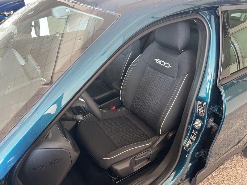 FIAT 600 Hybrid 145 CV DCT MHEV