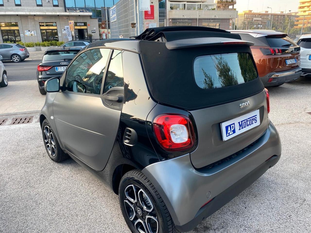 Smart ForTwo 90 0.9 T twinamic cabrio Superpassion 33000 Km